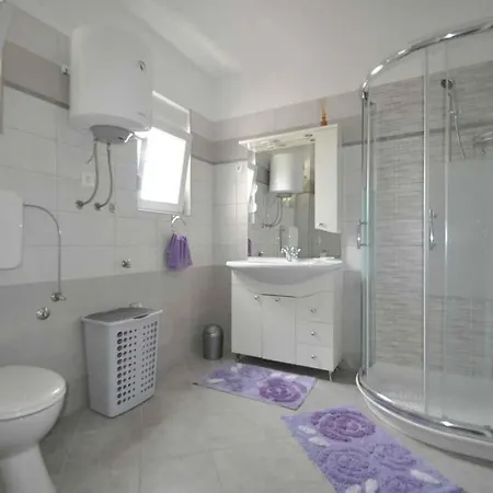 Apartment Near In Vrbnik-insel Krk 58319 *